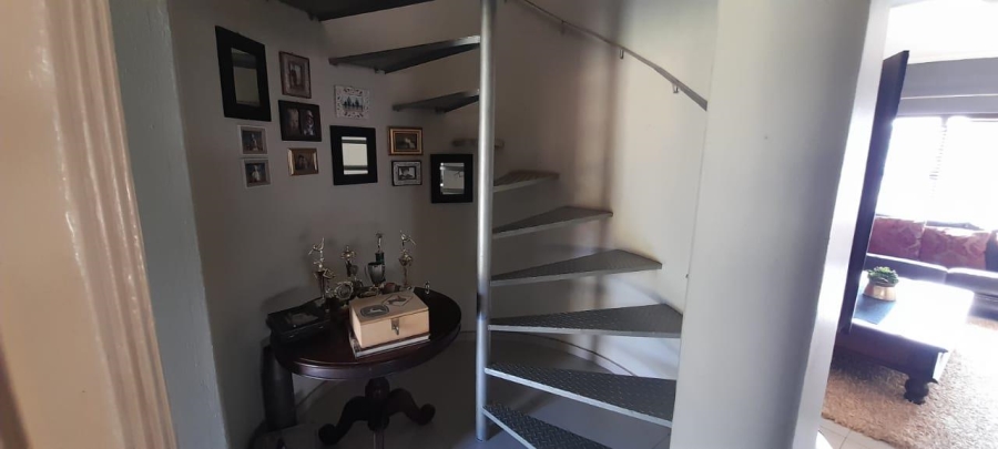 7 Bedroom Property for Sale in Bloemhof North West